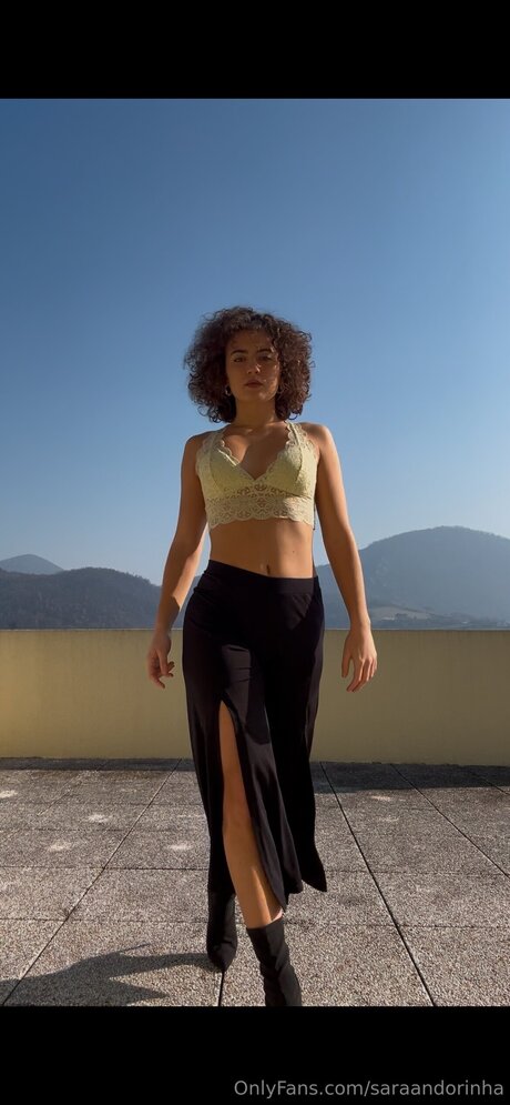 Saraaandoriinhaa beautiful pornstar pic