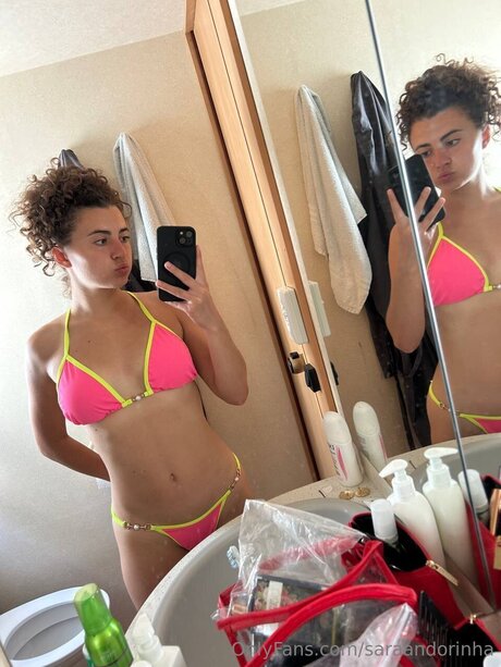 Saraaandoriinhaa naked model picture