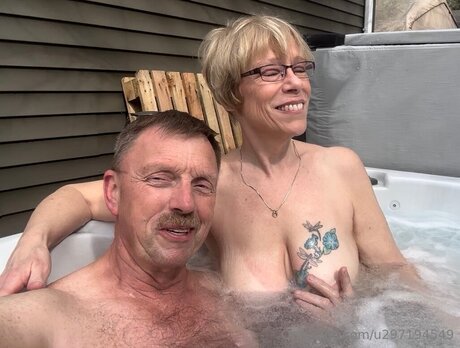 U297194549 model hot gallery