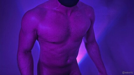 Xevric naked actress picture