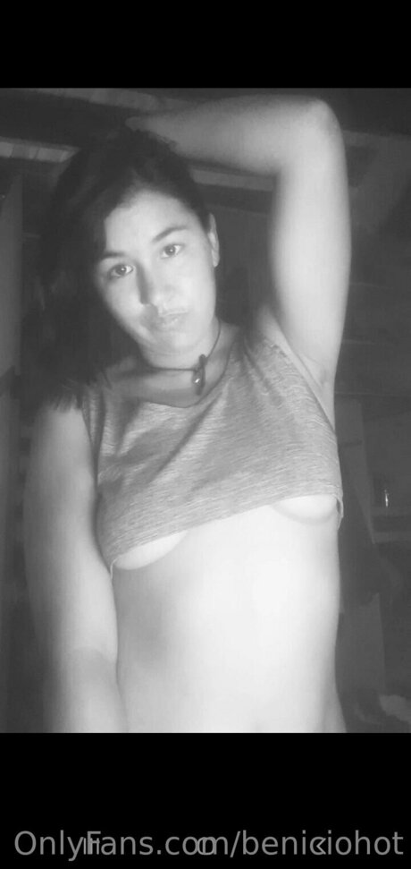 Beniciohot art star photo