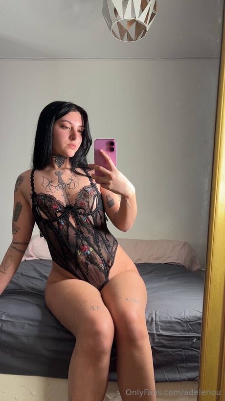 Adeleriou free star pictures