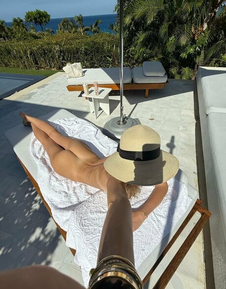 Olivia May NYC star pretty picture