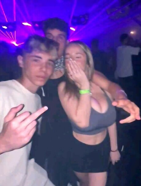 big natural tits onlyfans sex img