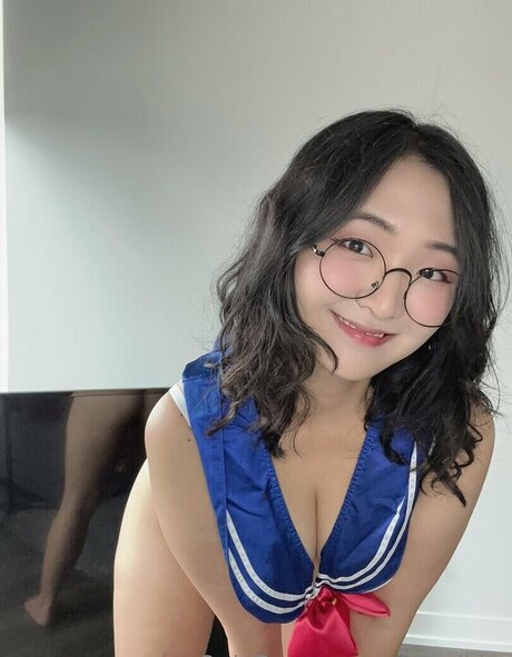 Aroomi Kim pornstar nudes image