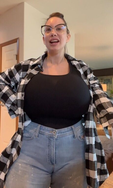 tattooed shemale onlyfans beautiful nude image