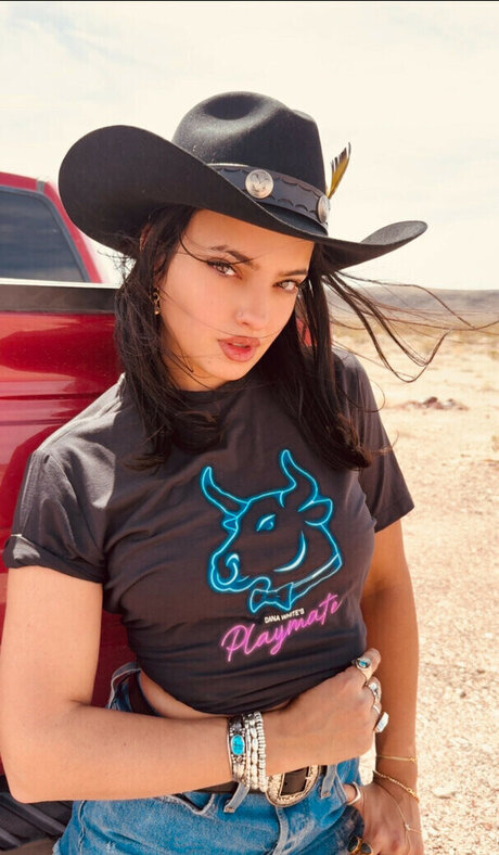 Nina Drama free actress pic