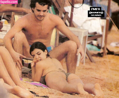 Agustina Cherri naked model photo