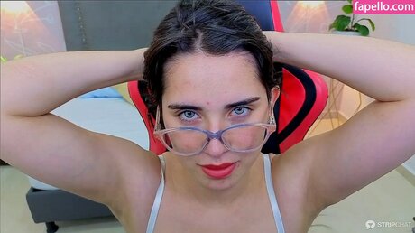 Armpit Fetish nude model archive