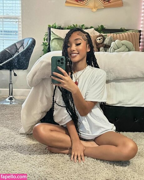 Chibichaz model beautiful photos