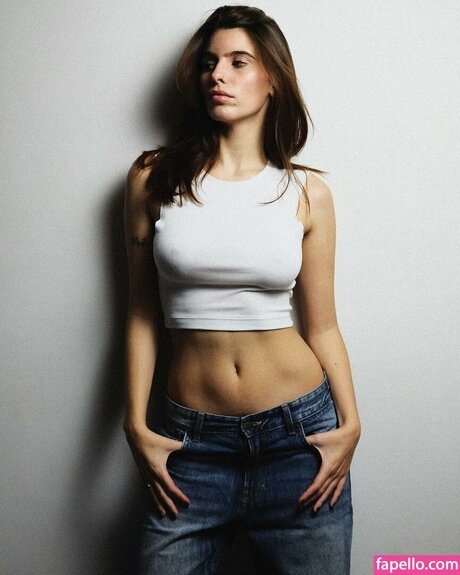 Carolina Afonso perfect actress images