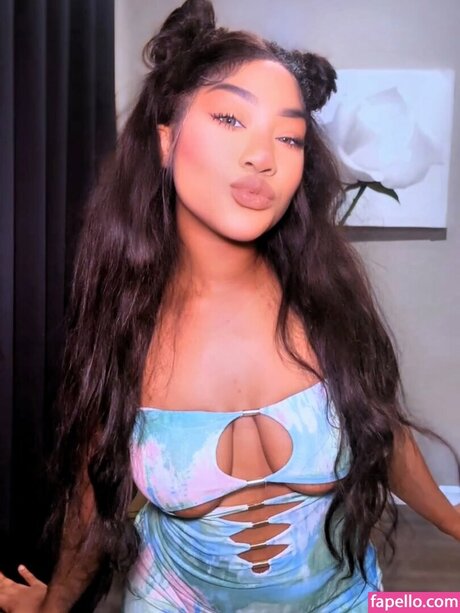 skinny asian teen onlyfans top picture