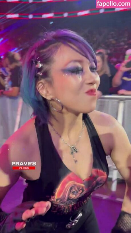 Asuka WWE best actress picture