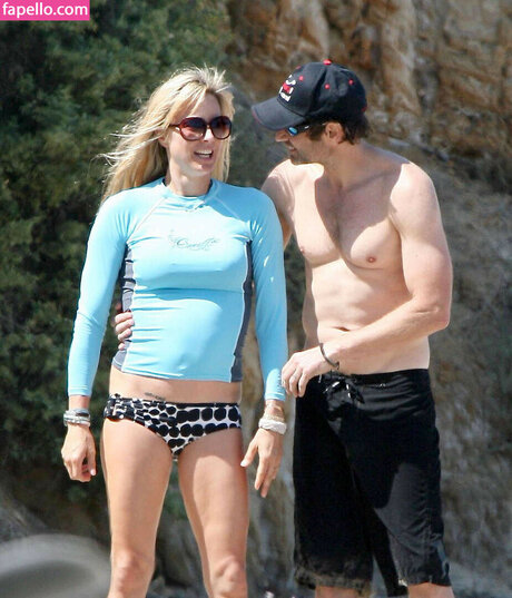 T a Leoni star xxx picture