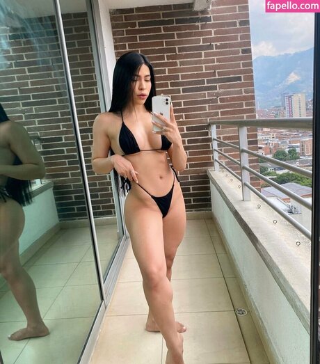 Marianna Arroyo nudes model img