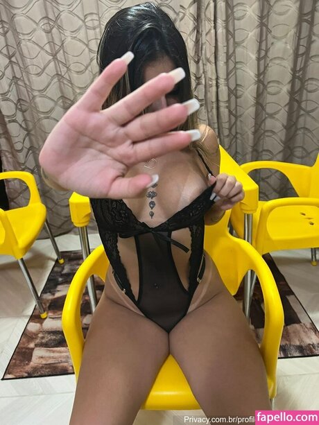 annyoficialon nude model pics