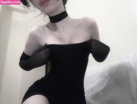 mioecupid model pornographic photo