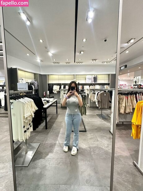 Indonesian Girls_ pretty model picture