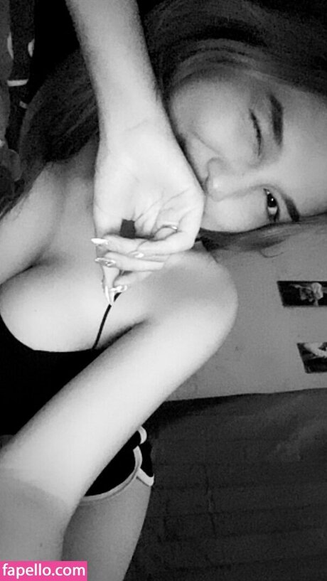 Indonesian Girls_ pornstar erotic photos