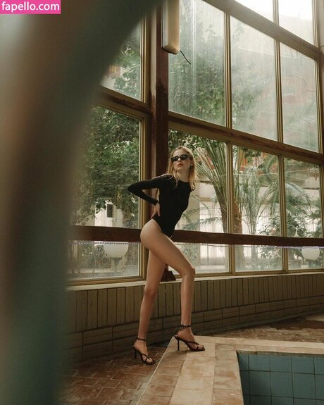 Xenaex art model galleries