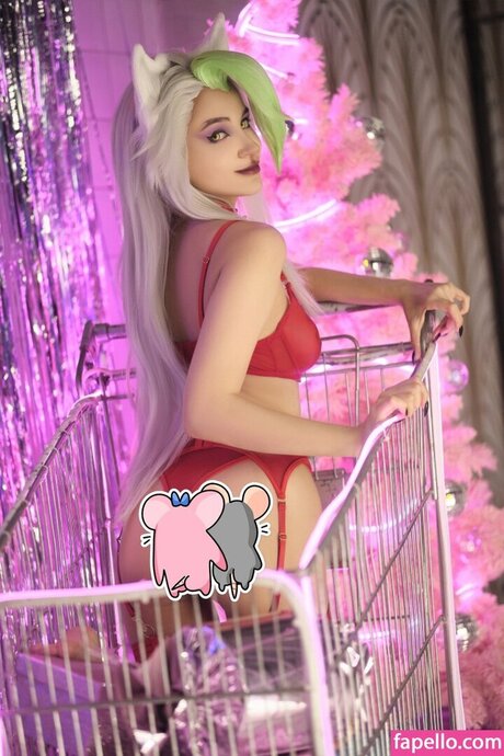 Cheremsha naked model pic