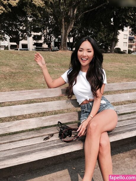 Chailee Son pretty model picture