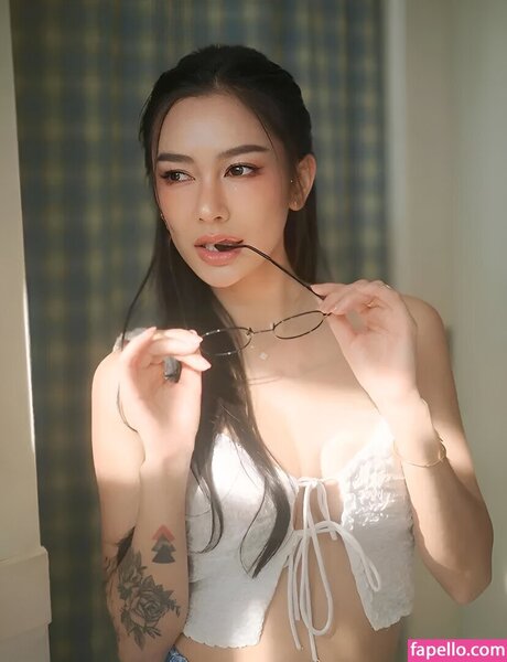 dripping wet pussy onlyfans porno pic