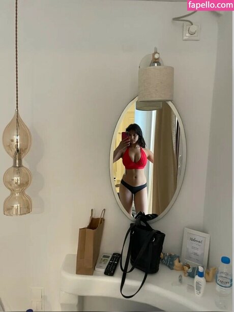 Anika Vishwanath beautiful actress picture