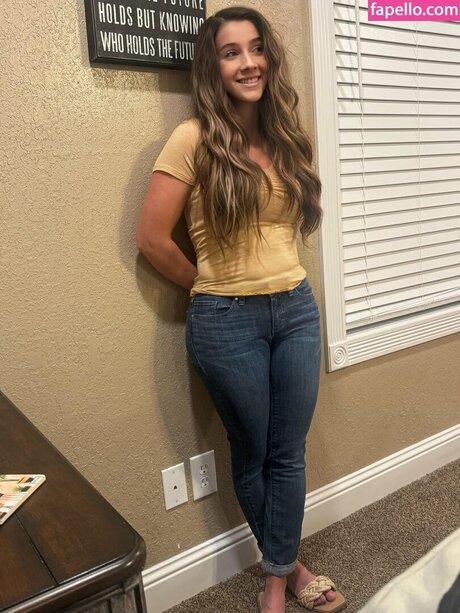 brattyBrittany07 pornstar adult img