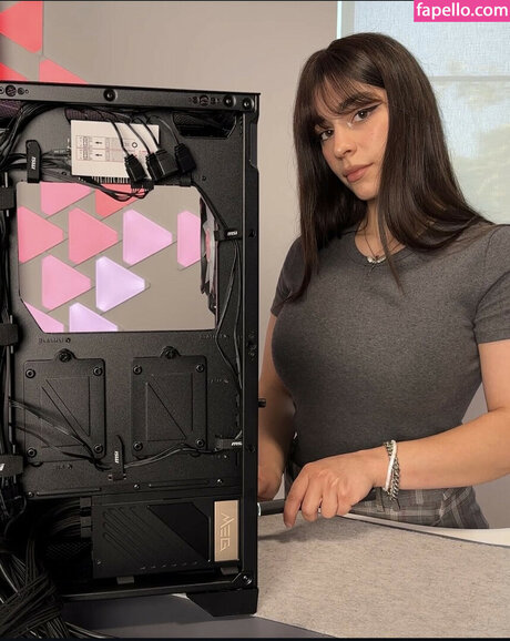 ayaattt pornographic model galleries