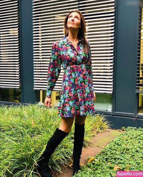 Roberta Bieling free pornstar picture