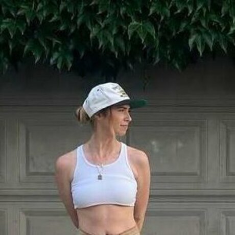 roromuffins model sexy image