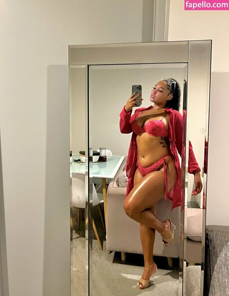 Melanadavids erotic star pic