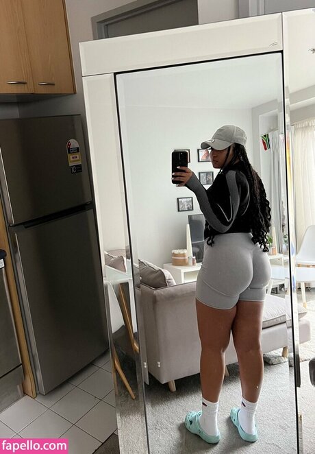 Melanadavids star sexy image