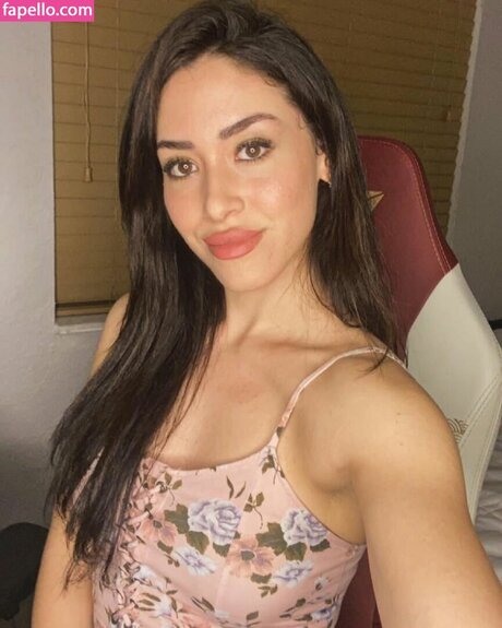 Maricel Freire Hotwife pornstar nude picture