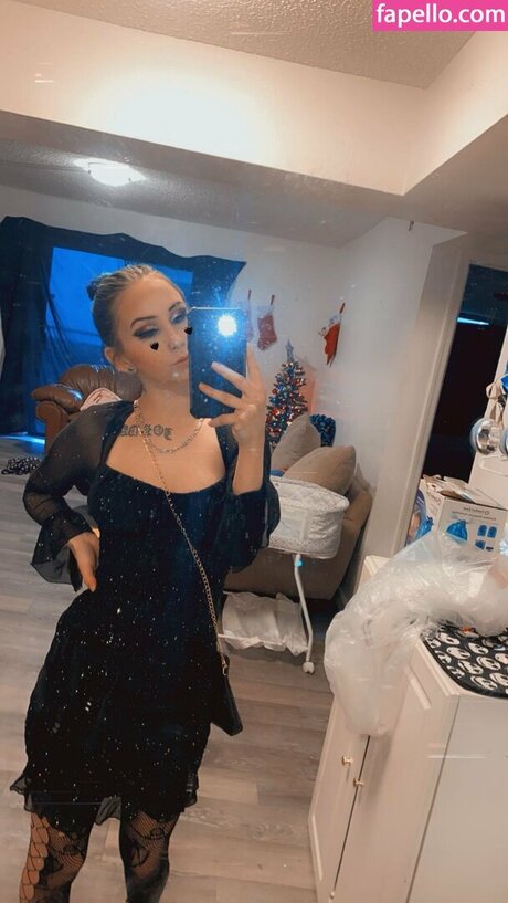 curvy teen onlyfans hot nude gallery