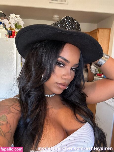 ashleysiren pornstar nude image
