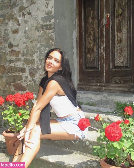 Kaeyra beautiful model img