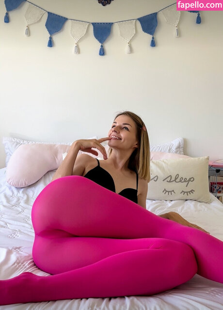 Irina Baker nudes model pic