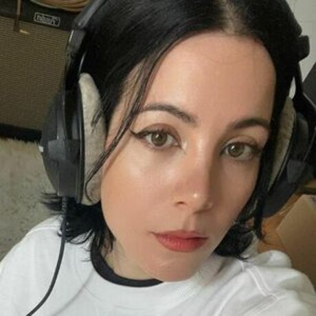 Luna Shadows pornstar pretty photos