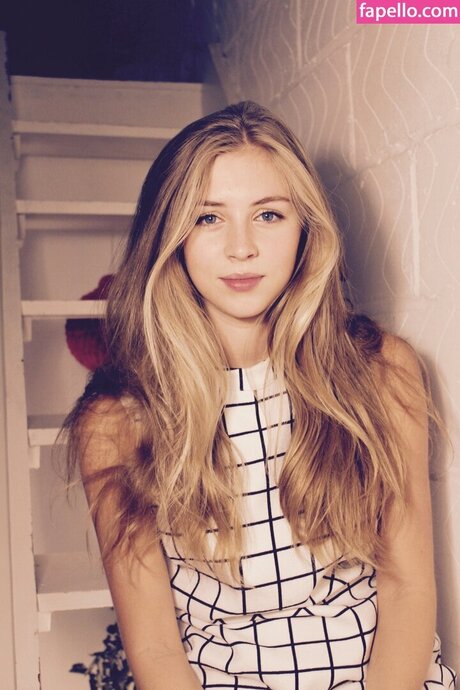 Hermione Corfield erotic actress photos