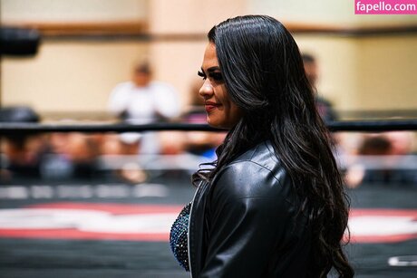 Nikki Blackheart model top photos