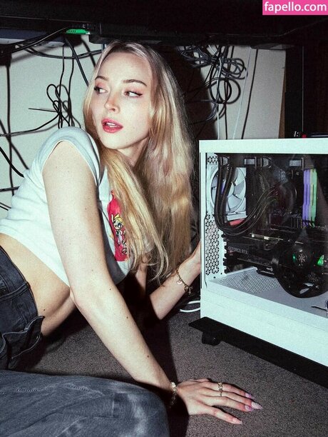 Bubbell art actress photo