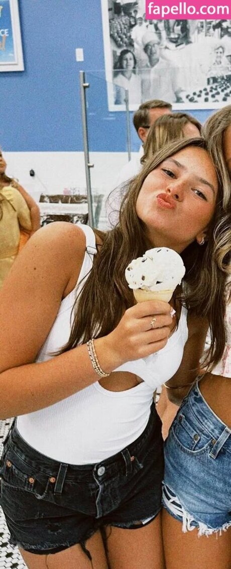 Cailey Fleming star naked pic