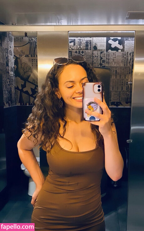 Macbethanie star adult pic