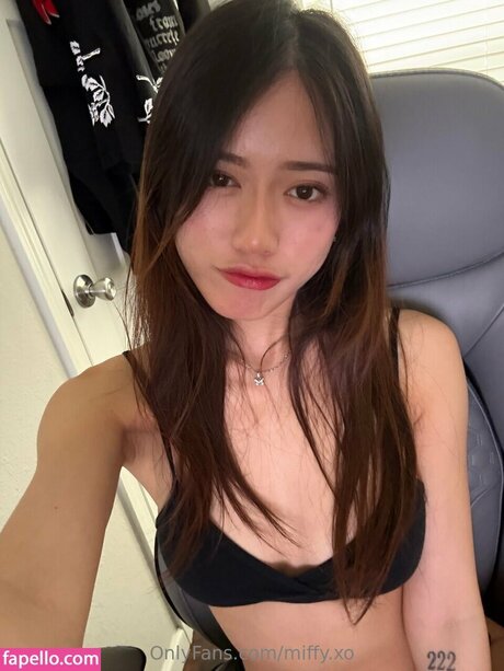 Celia Tran xxx model images