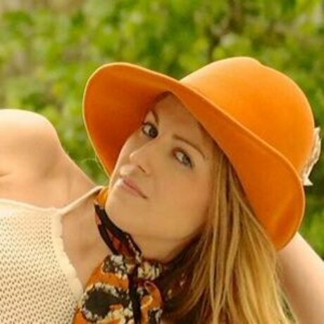 Sarah Pribis naked star images