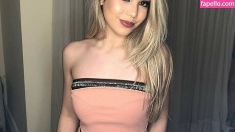 Mc Melody erotic pornstar pictures