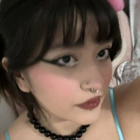 plsmeowtome beautiful model pictures