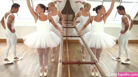 Cayla Lyons top pornstar img